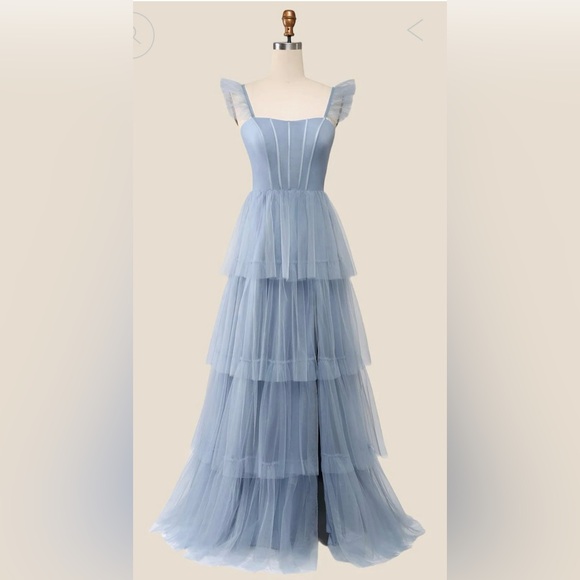 Oh Molly Dress NWT Sz 6 Blue Tiered Tulle With Satin Details Floor Length Dress - Picture 1 of 10